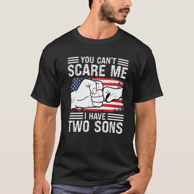 Camiseta Você não pode me assustar Eu tenho dois filhos (Frente)