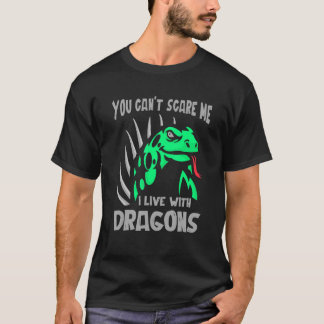 Camiseta Você Não Pode Me Assustar Eu Vivo Com Dragões Liza
