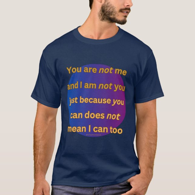 Camiseta "Você não sou eu" pensava poema T-shirt (Frente)