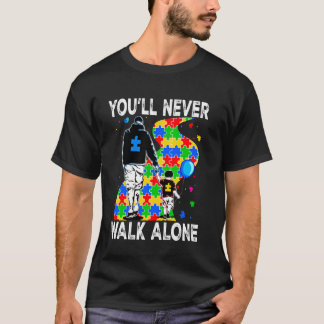 Camiseta Você Nunca Andará Sozinho Apoie Crianças com Autis