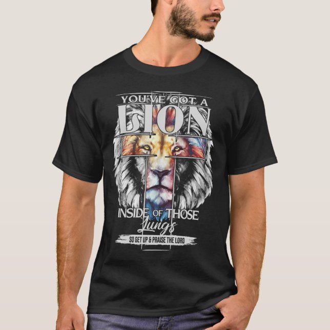 Camiseta Você Tem Um Dentro De Leão Daqueles Pulmões Jesus  (Frente)