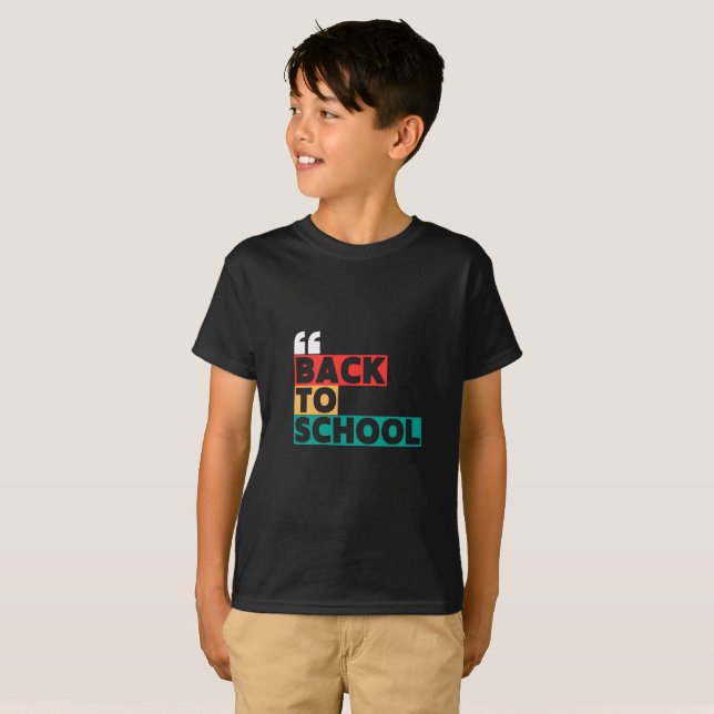Camiseta Voltar à escola com um toque clássico e elegante (Frente Completa)