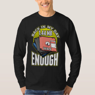 Camiseta Voltar Ao Meu Dia Vintage Geek De Nerd De Disquete
