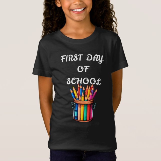 CAMISETA VOLTAR ÀS AULAS PRIMEIRO DIA DE AULA (Frente)