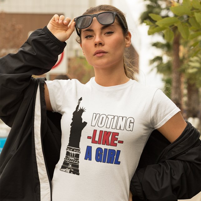 Camiseta Votando como uma garota (Criador carregado)