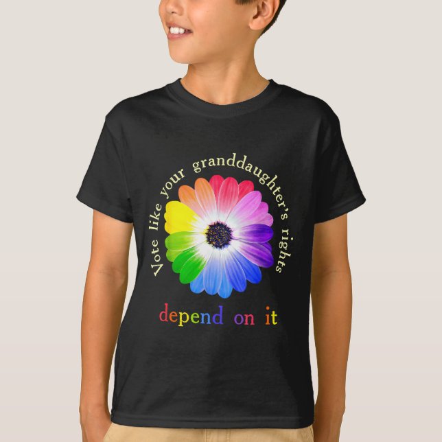 Camiseta Vote Como Se Os Direitos Da Sua Netas Dependessem  (Frente)