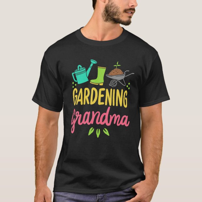 Camiseta Vovó de Jardim Bonito Dando Jardim Vegetal Engraça (Frente)