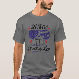 Camiseta Vovó De Um Pequeno Fogueiro 4 De Julho