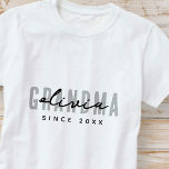 Camiseta Vovó Desde 20XX Moderno e Simples<br><div class="desc">Esta design simples e moderna é composta por tipografia sã-serif.</div>