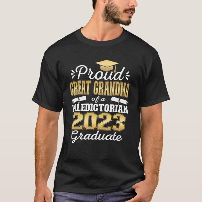 Camiseta Vovó Excelente Orgulhosa de 2023 Classe Valedictor (Frente)