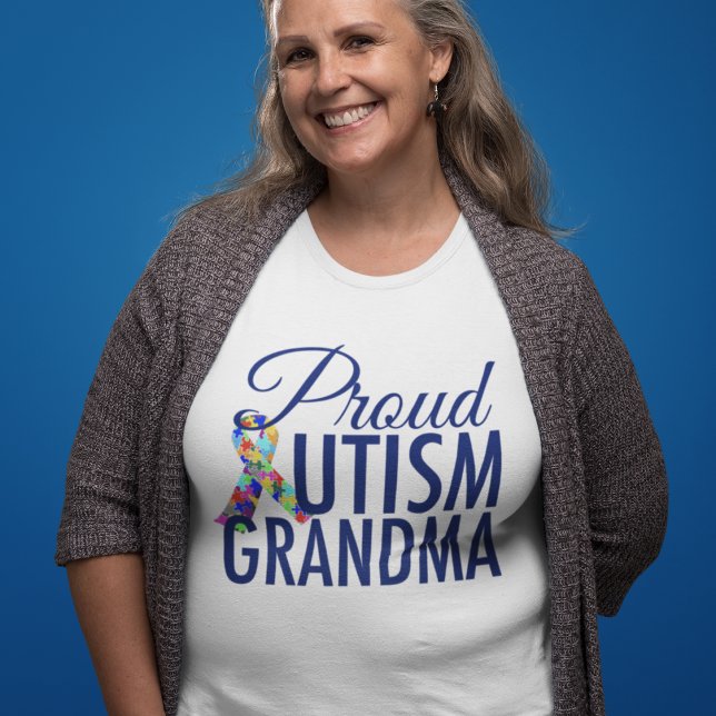 Camiseta Vovó Orgulhosa Autismo (Criador carregado)