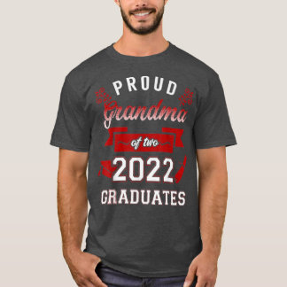 Camiseta Vovó orgulhosa de dois Formandos de 2022