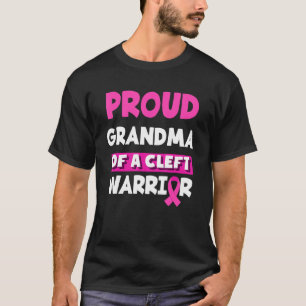 Camiseta Vovó Orgulhosa De Um Guerreiro Esquerdo Lip & Pala