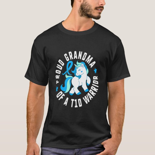 Camiseta Vovó Orgulhosa De Um Guerreiro T1d Diabetes T1 Awa (Frente)