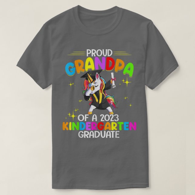 Camiseta Vovô Orgulhoso De Um Formando De Jardim De Infânci (Frente do Design)