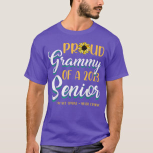 Camiseta Vovó Orgulhoso De Um Mais velho De 2023 Não Estou