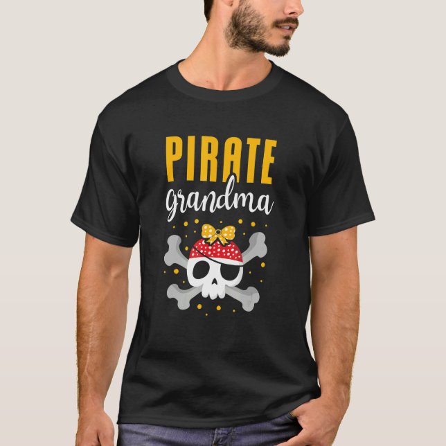 Camiseta Vovó Pirata Melhor Avó No Oceano Caribe (Frente)