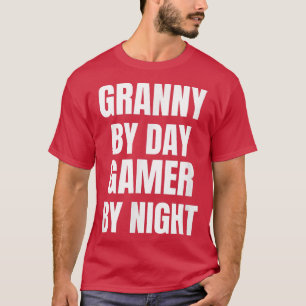 Camiseta Vovó Por Dia Jogador À Noite