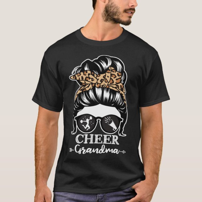 Camiseta Vovó Vovó Messy Bun Hair Cheerleader Leopard (Frente)