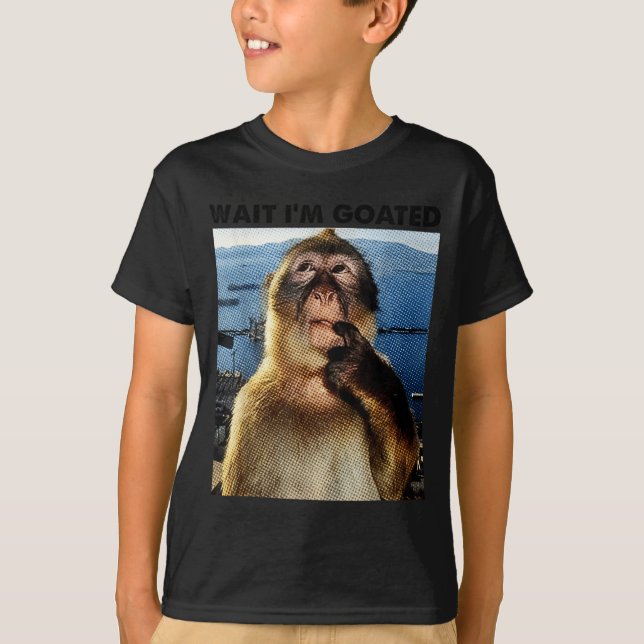 Camiseta Wait I'm Goated Y2k Funny Thinking Monkey Meme Bra (Frente)
