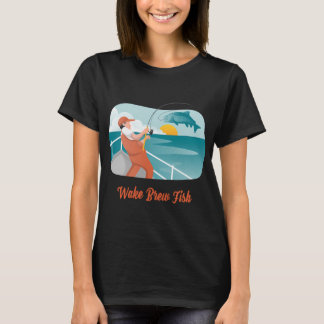Camiseta Wake Brew Fish - Barco de Pesca Retro & Lago ao Na