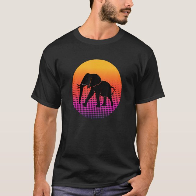 Camiseta Walking African Elephant Animal Silhouette Sunset  (Frente)