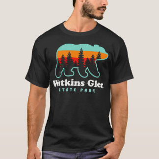 Camiseta Watkins Glen State Park Caminhando com o Urso Retr