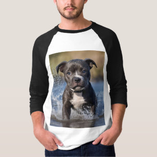 Camiseta "Wave Chaser: Um Cachorro Espantoso no Jogo no Oce