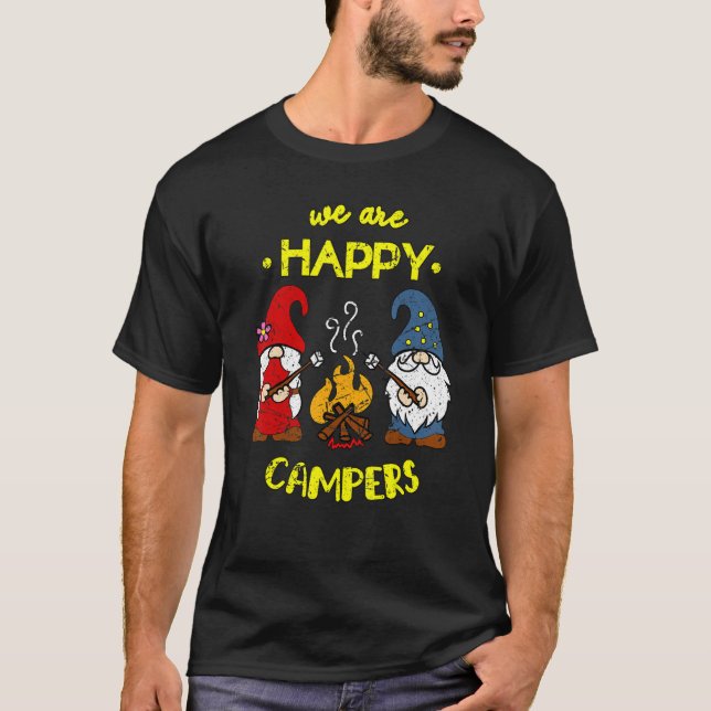 Camiseta We Are Happy Campers Gnomes Gnome Campfire Couple (Frente)