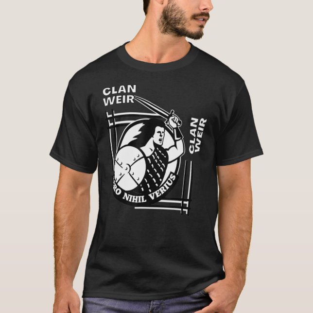Camiseta Weir Clan Gaelic Motto Swordsman (Frente)