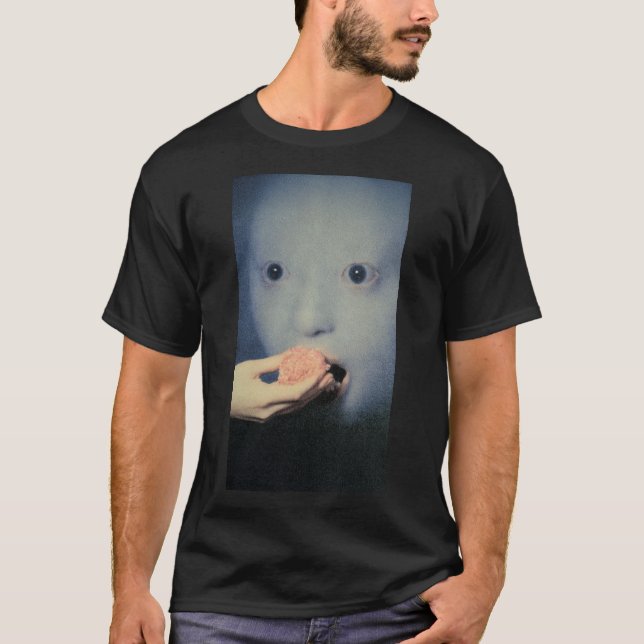 Camiseta Weird infant eating  (Frente)