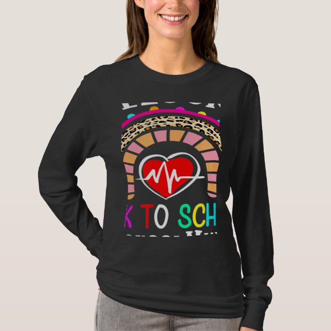 Camiseta Welcome Back To School Nurse First Day Of School (Frente)