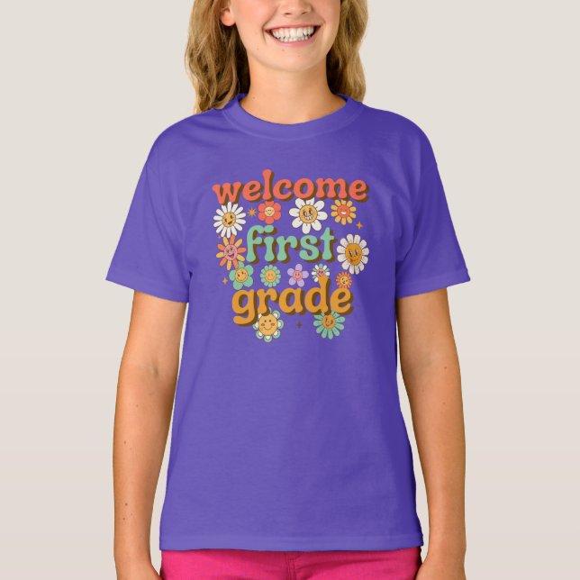 CAMISETA WELCOME FIRST GRADE  FIRST DAY OF SCHOOL BACK (Frente)