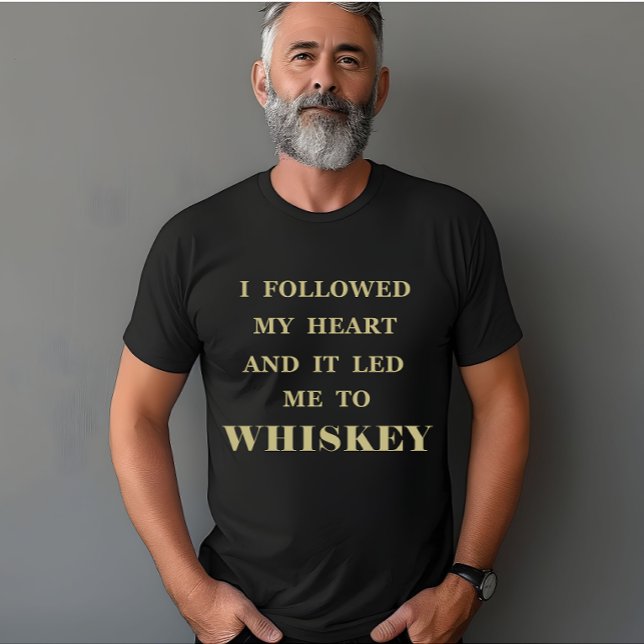 Camiseta Whiskey cita bebendos engraçados dizendo (Criador carregado)