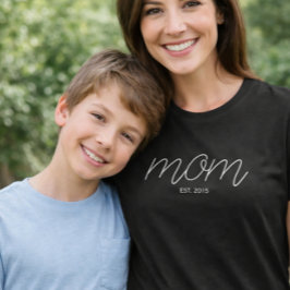 Camiseta White Script Established Mom T-shirt