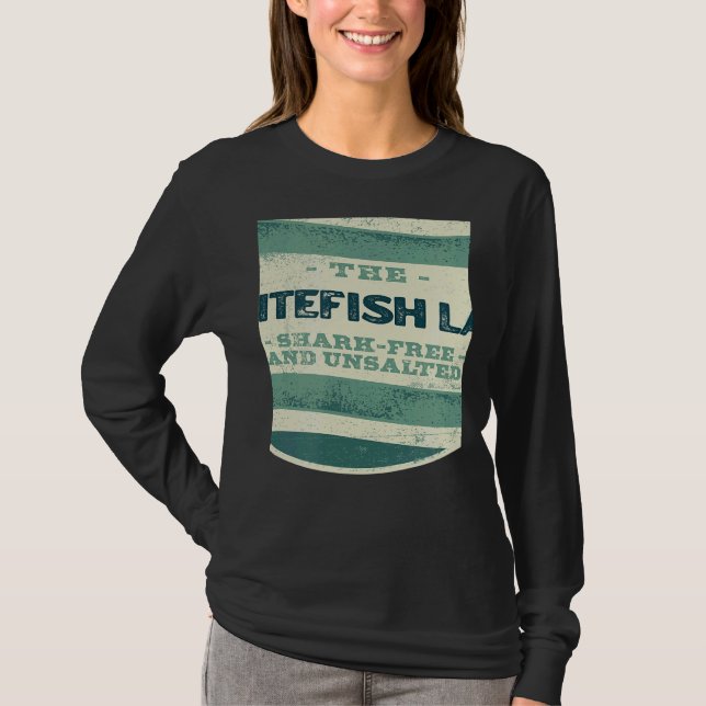 Camiseta Whitefish Lake Shark Free and Unsalted Camping Mon (Frente)