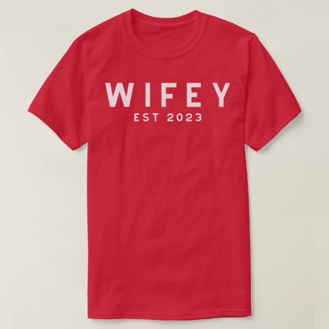 Camiseta Wifey est 2023 2 (Frente do Design)