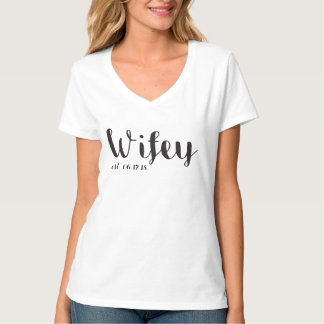 Camiseta Wifey & Hubby: Tee da Lua de Honra Personalizada