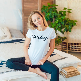 Camiseta Wifey Modern Black Script White , Presente para es