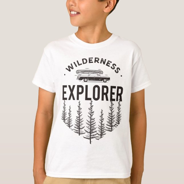 Camiseta Wilderness Explorer Station Wagon Canoe Trees (Frente)
