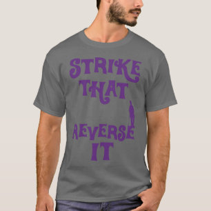Camiseta Willy Wonka Ataca Que O Inverte Roxo
