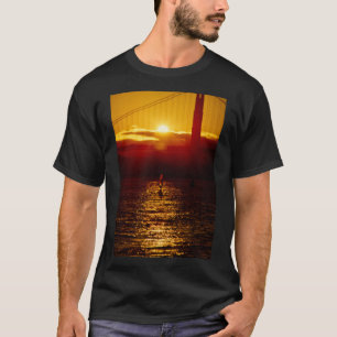 Camiseta WindSurfer Silhoutada por T-Shirt Sunset