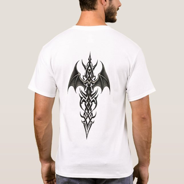Camiseta Winged Tribal Dagger Crest (Verso)