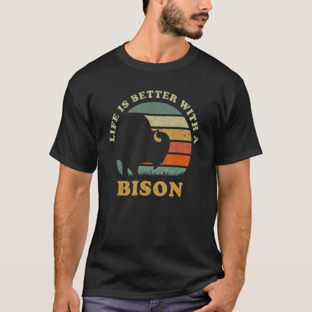 Camiseta With A Bison Native American Indian Buffalo (Frente)