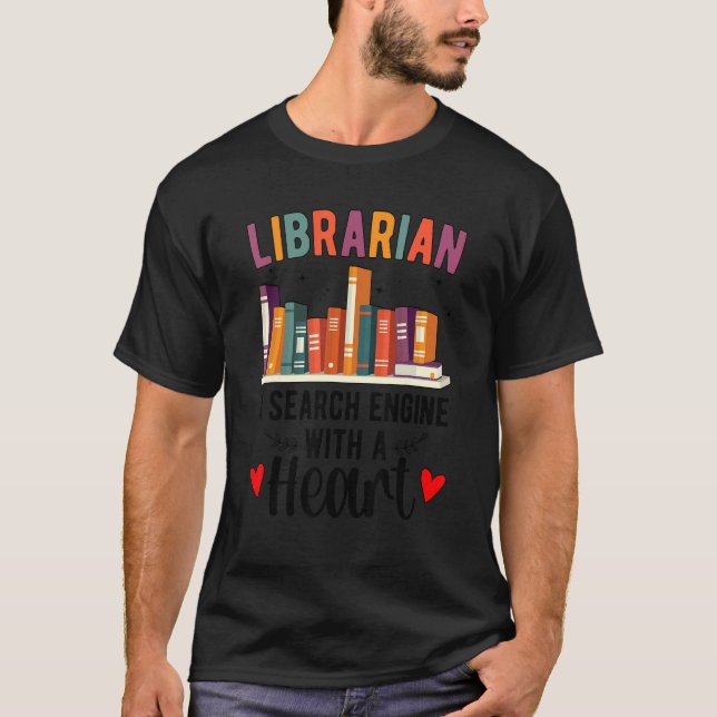 Camiseta With A Heart School Librarian Best Library Worker  (Frente)