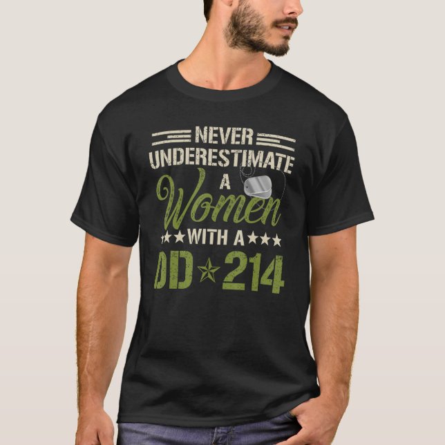 Camiseta With DD-214 Female Veterans Day (Frente)