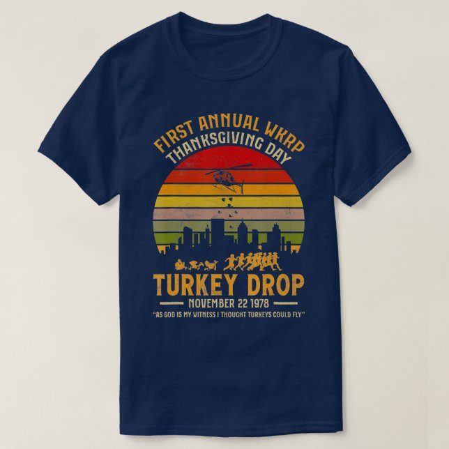 Camiseta WKRP Ação de Graças A Turquia Cai Deus É Minha Tes (Frente do Design)