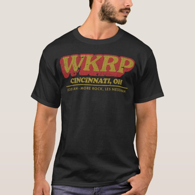 Camiseta WKRP CINCINNATI 1530 AM retro girl (Frente)