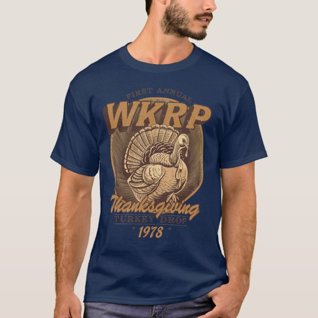Camiseta WKRPurkey Drop 1978 presente retrô (Frente)