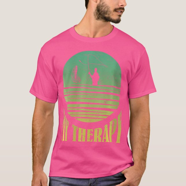 Camiseta Wo Fly Pescaria Minha Terapia Peixe Caçando Peixes (Frente)